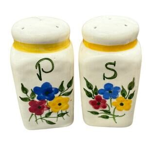 🌸 Vintage Hand-Painted Floral Salt & Pepper Shakers – Colorful Cottagecore